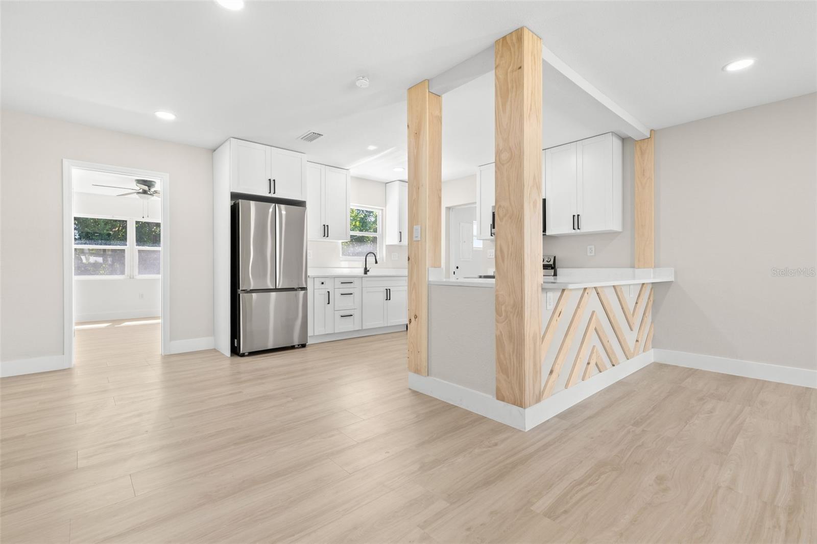 Image 7 of 35 For 6326 7th Avenue S