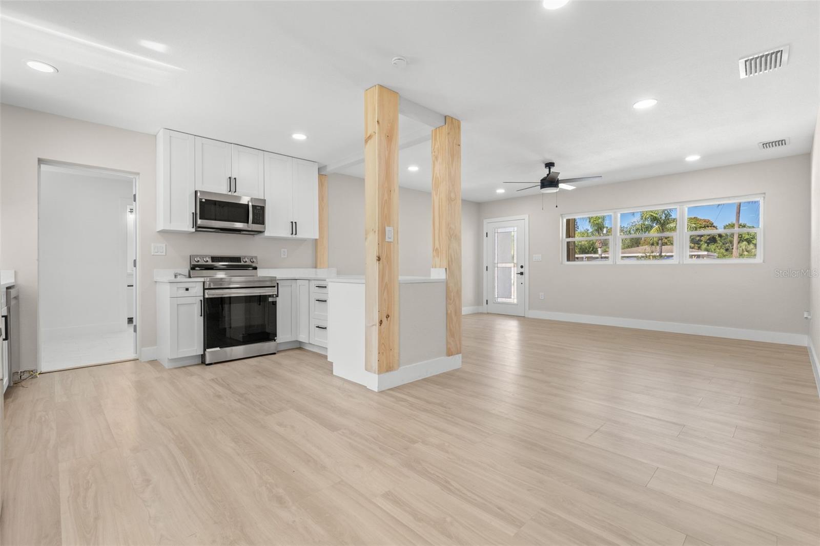 Image 8 of 35 For 6326 7th Avenue S