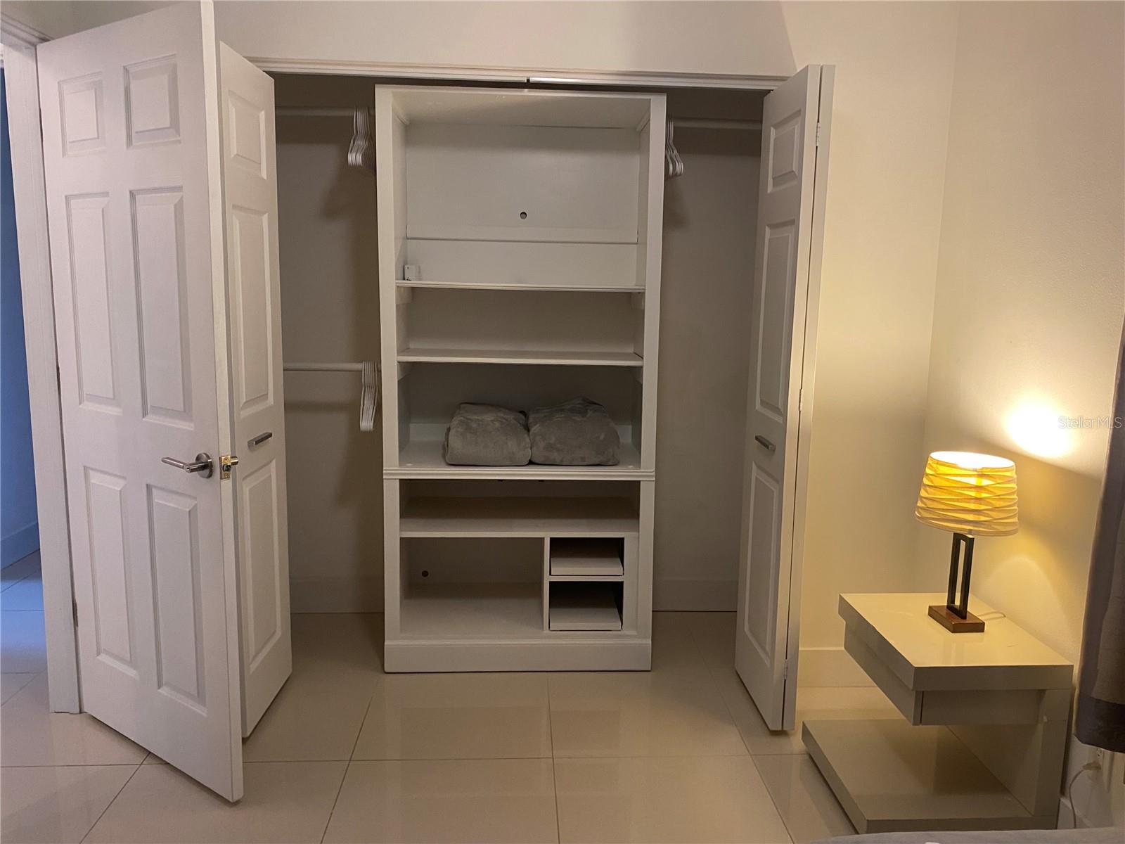 Image 16 of 34 For 3959 Eton Place