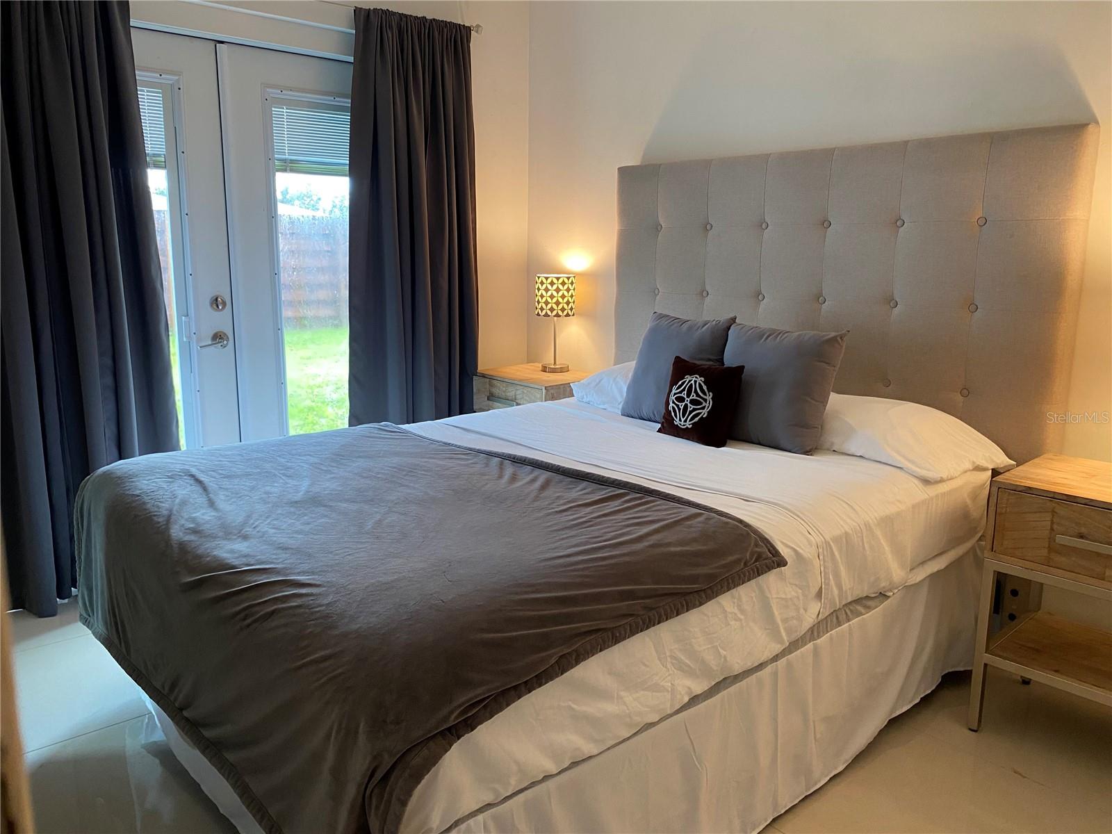 Image 17 of 34 For 3959 Eton Place