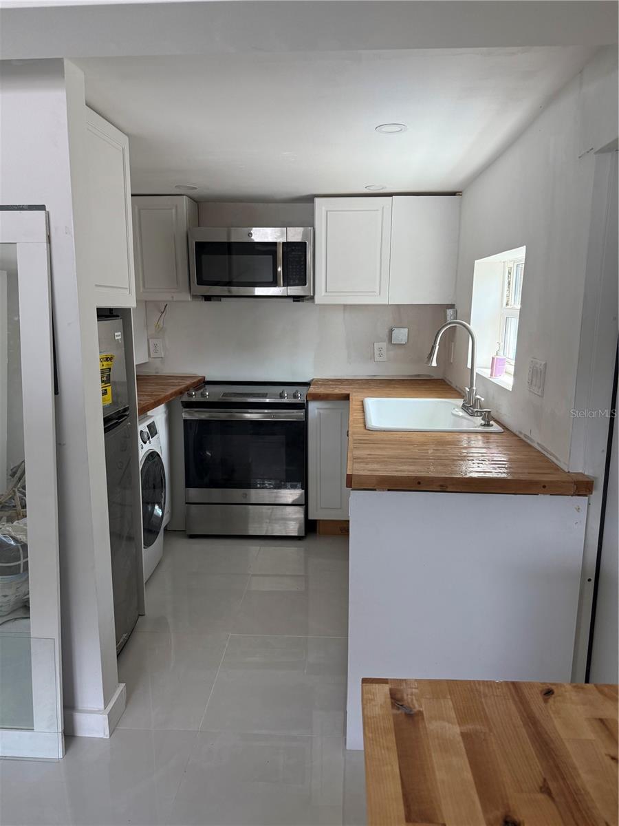 Image 24 of 34 For 3959 Eton Place