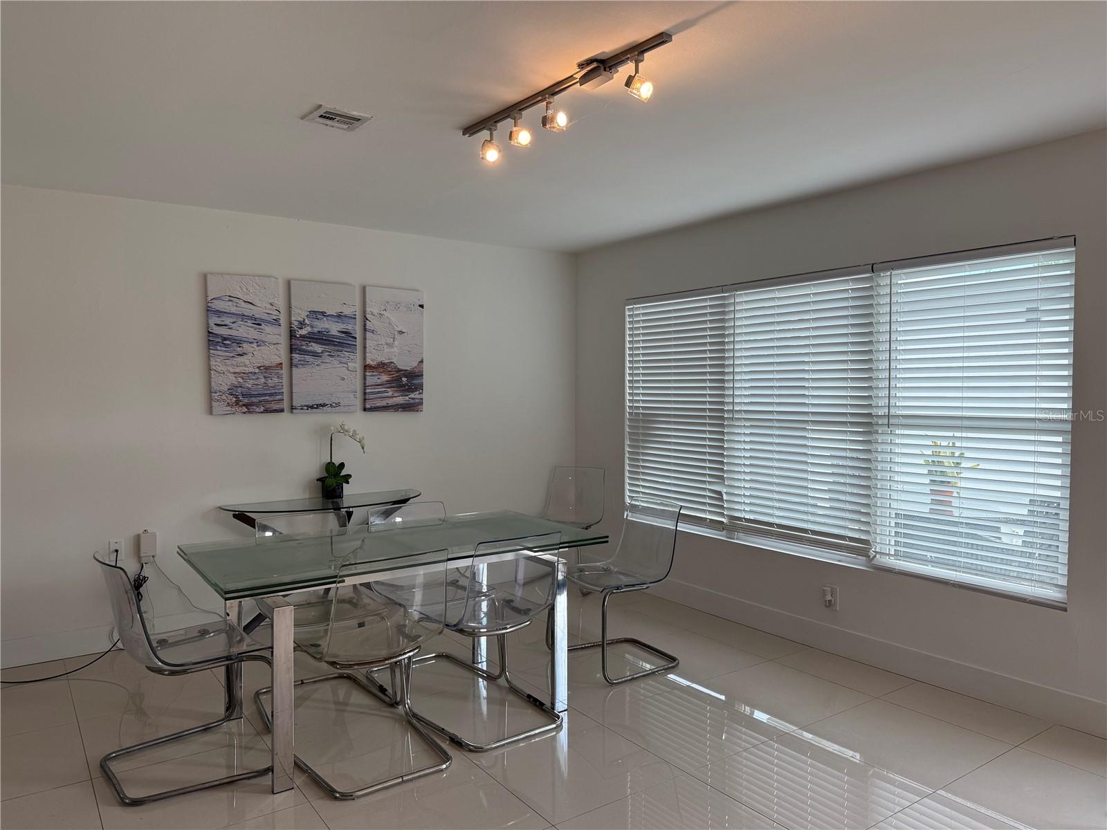 Image 6 of 34 For 3959 Eton Place