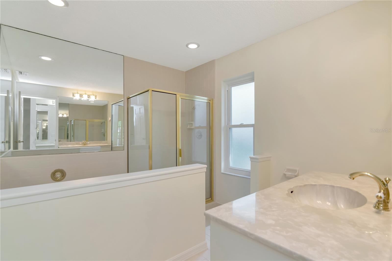 Image 19 of 36 For 4618 Westford Circle