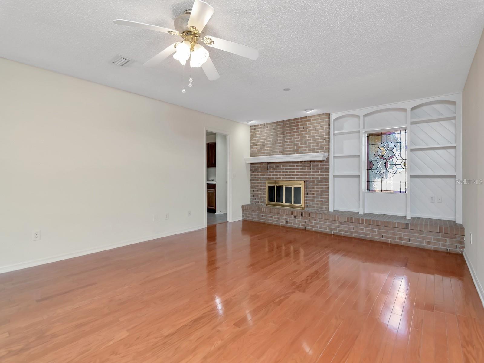 Image 27 of 36 For 4618 Westford Circle