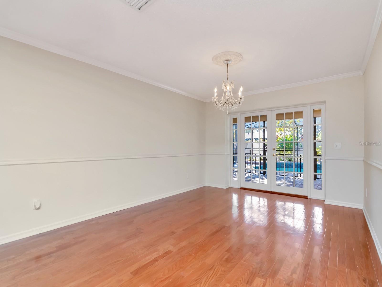 Image 6 of 36 For 4618 Westford Circle