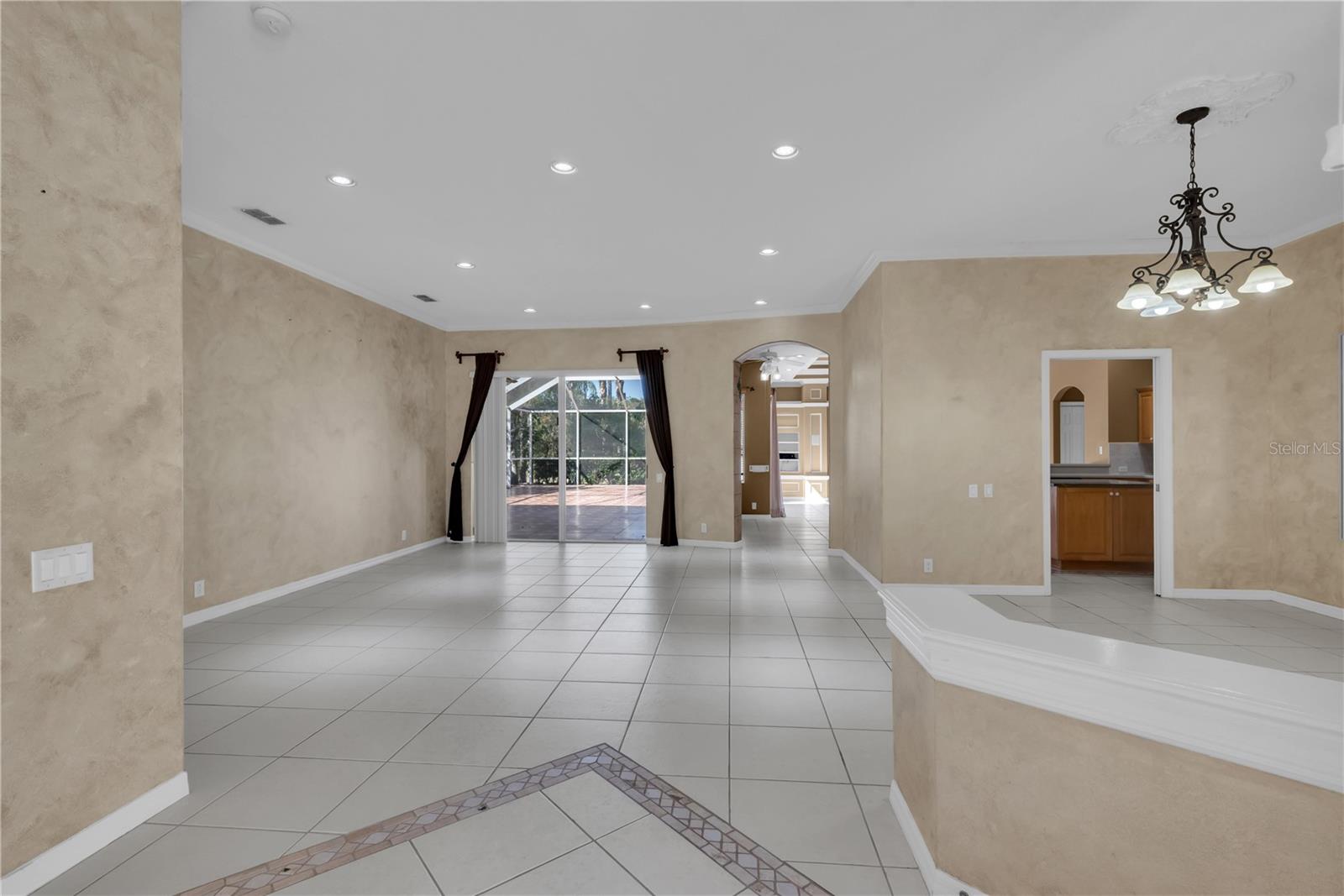 Image 17 of 57 For 17908 Arbor Greene Drive