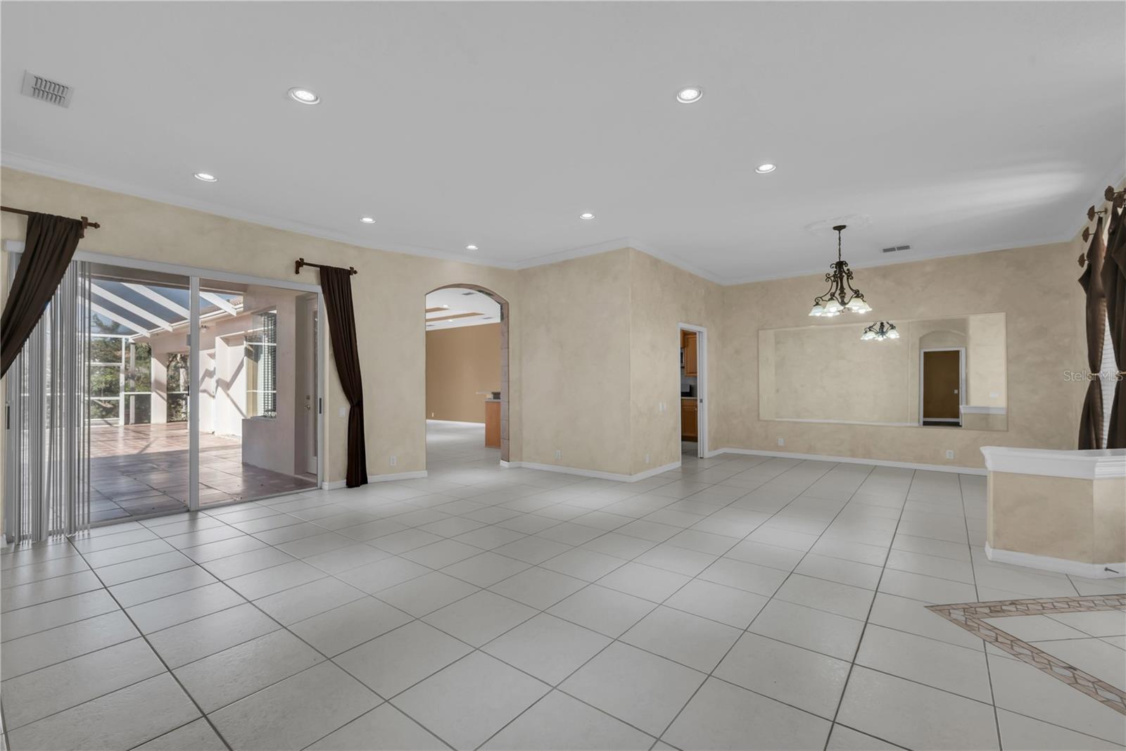 Image 23 of 57 For 17908 Arbor Greene Drive