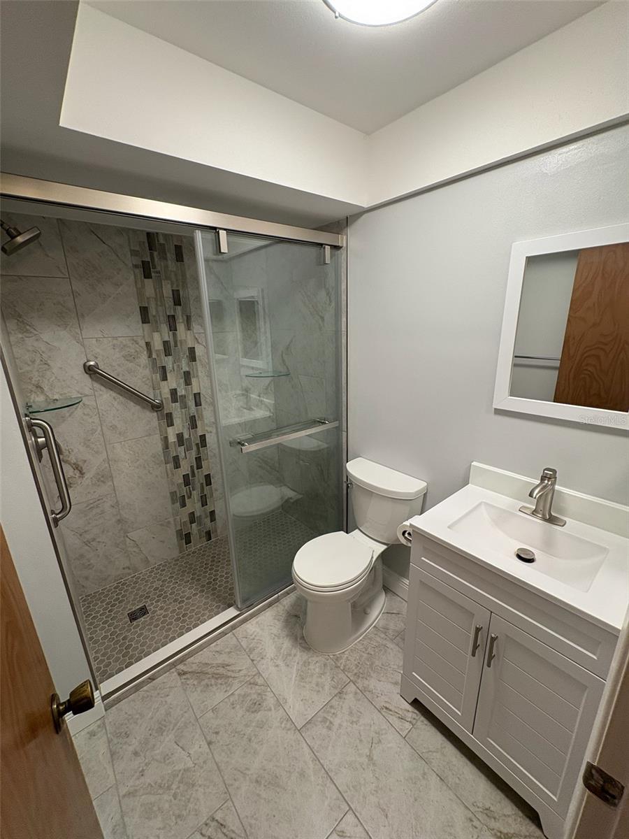 Image 24 of 29 For 1250 Pinellas Avenue 411