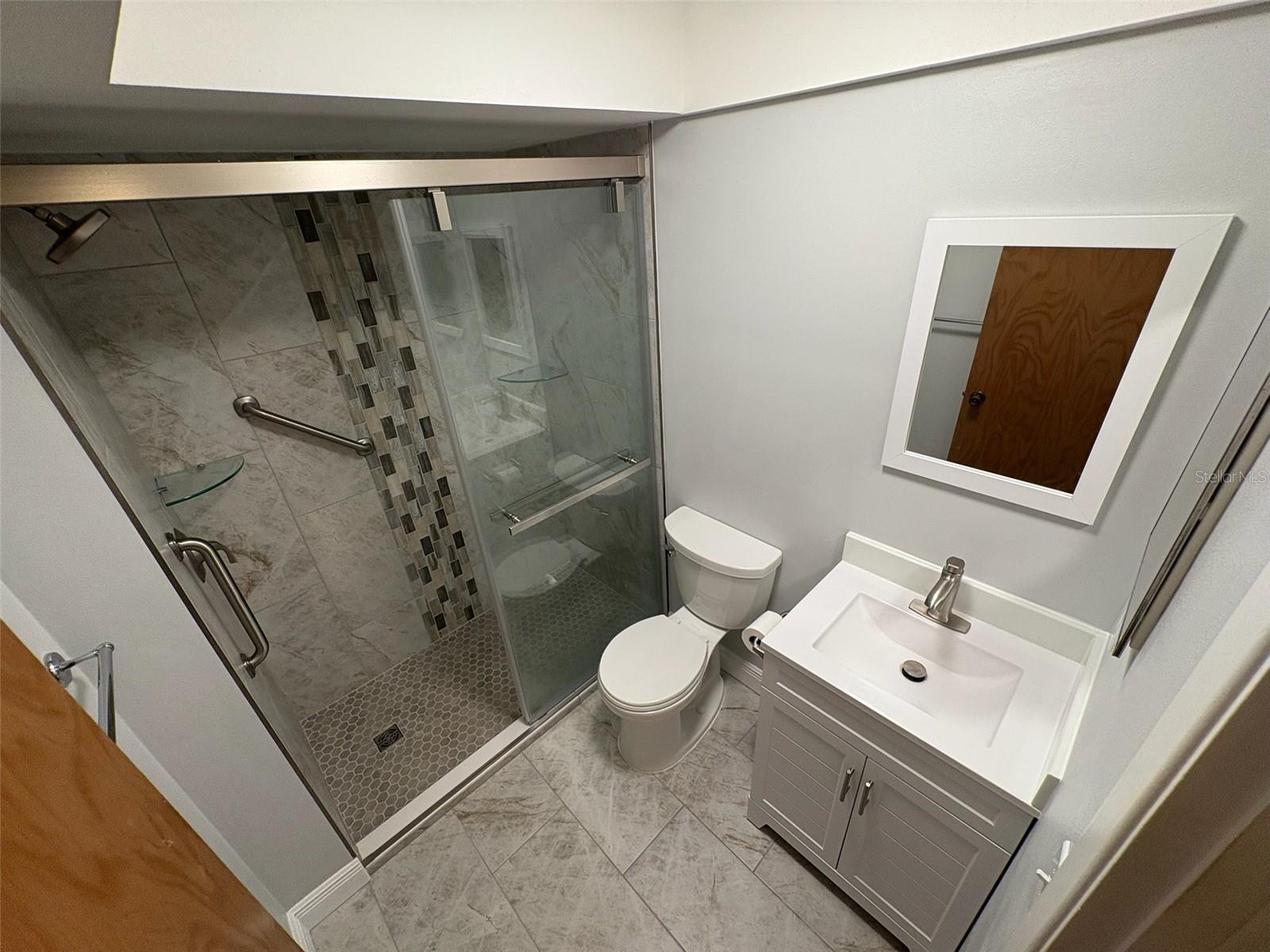 Image 25 of 29 For 1250 Pinellas Avenue 411
