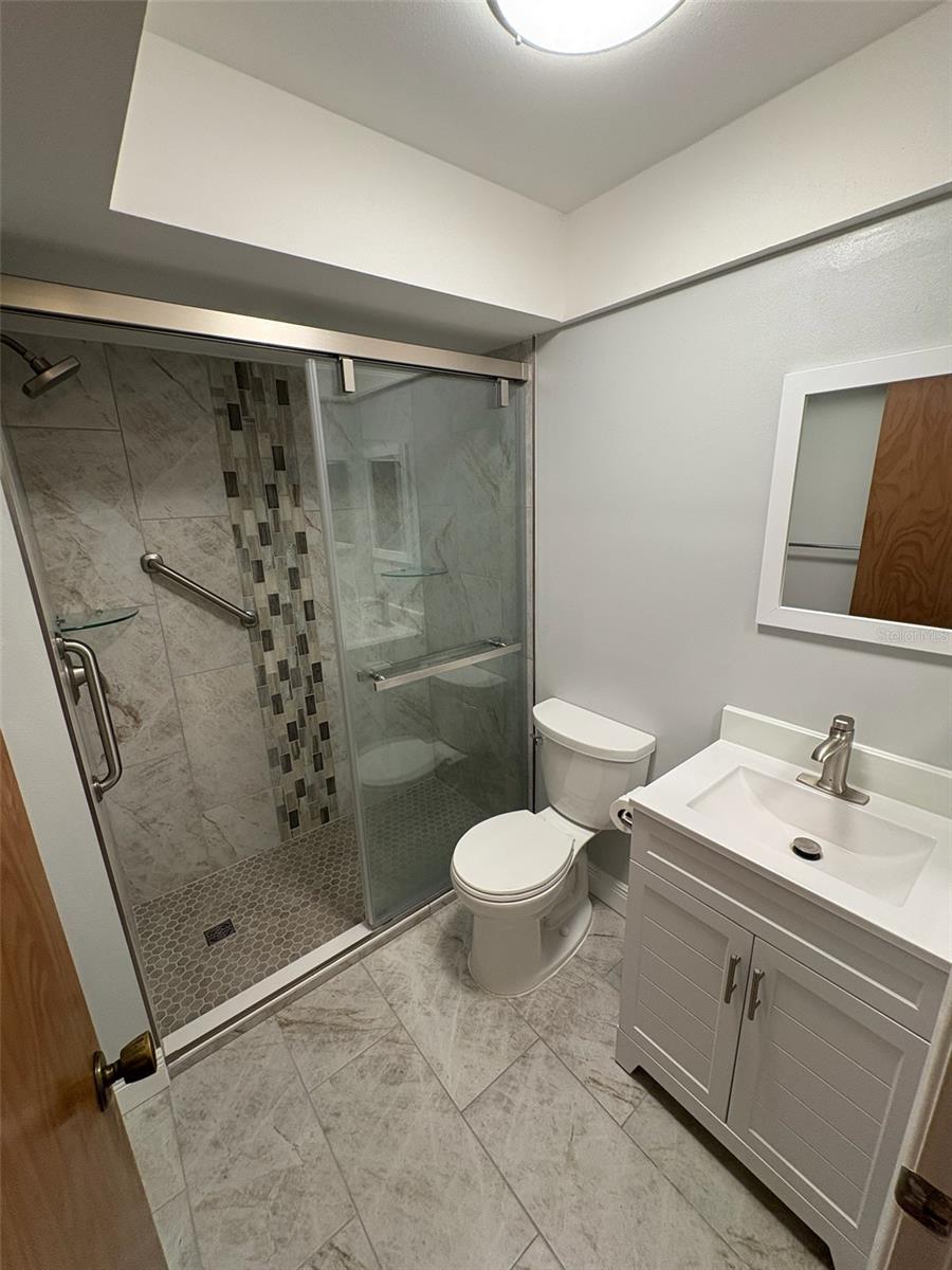 Image 26 of 29 For 1250 Pinellas Avenue 411