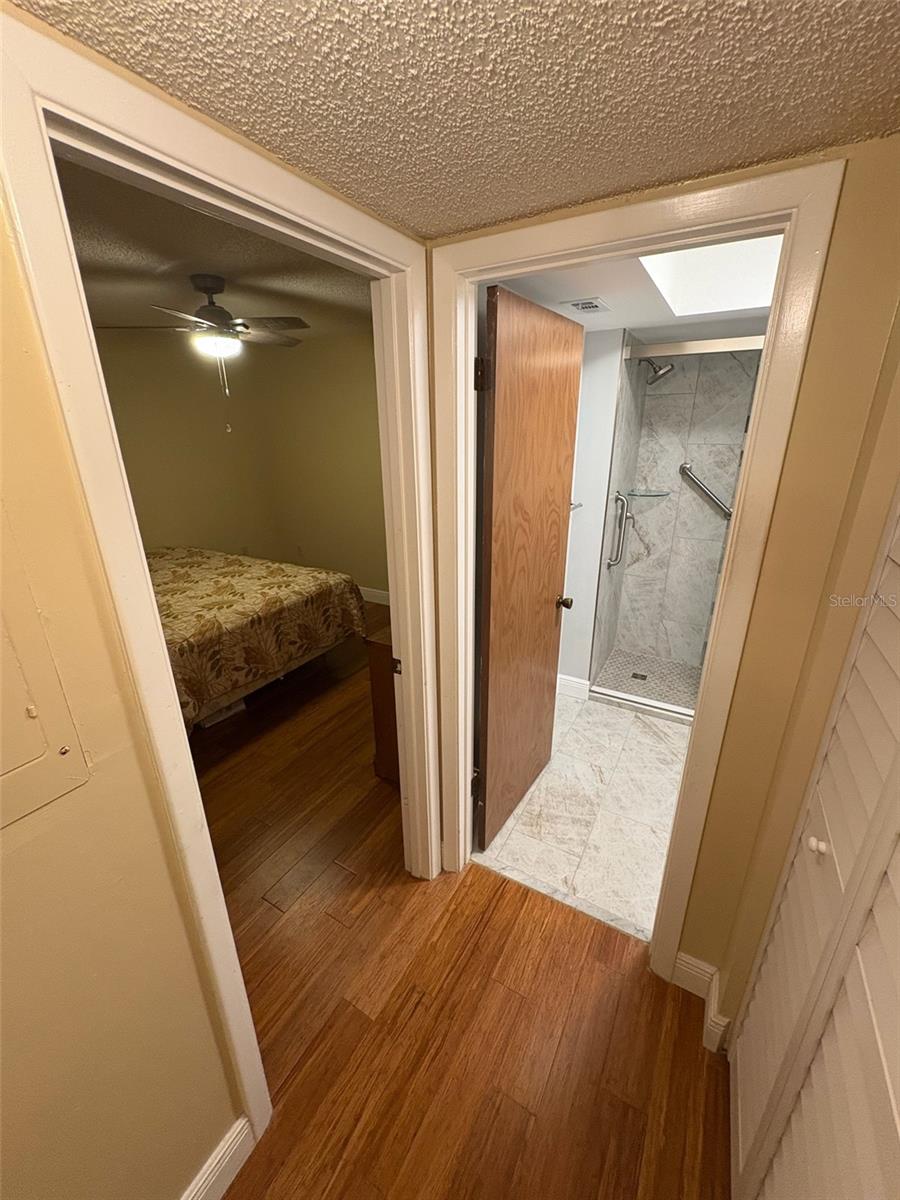 Image 28 of 29 For 1250 Pinellas Avenue 411