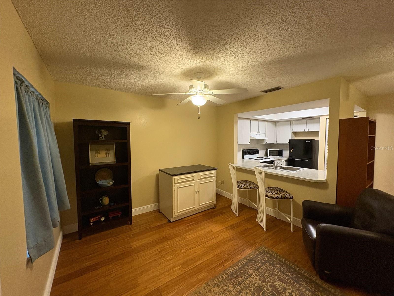 Image 9 of 29 For 1250 Pinellas Avenue 411