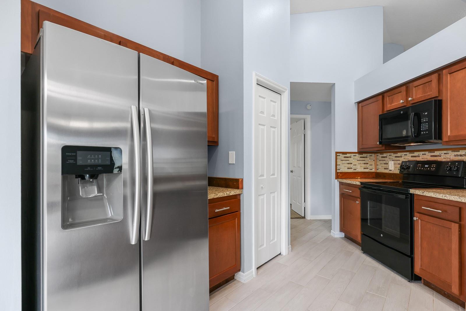 Image 12 of 26 For 10223 Allenwood Drive