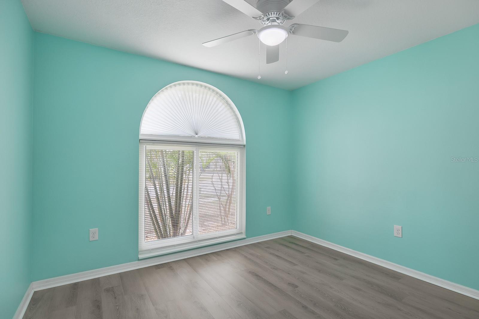 Image 21 of 26 For 10223 Allenwood Drive