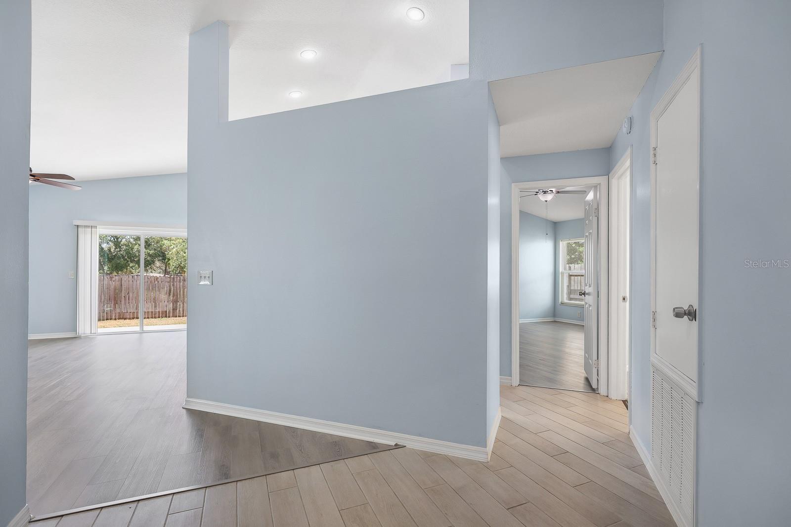 Image 5 of 26 For 10223 Allenwood Drive