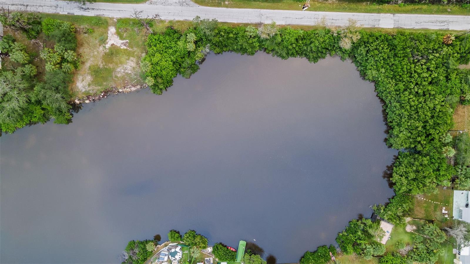 Image 14 of 21 For 4935 Largo Terrace