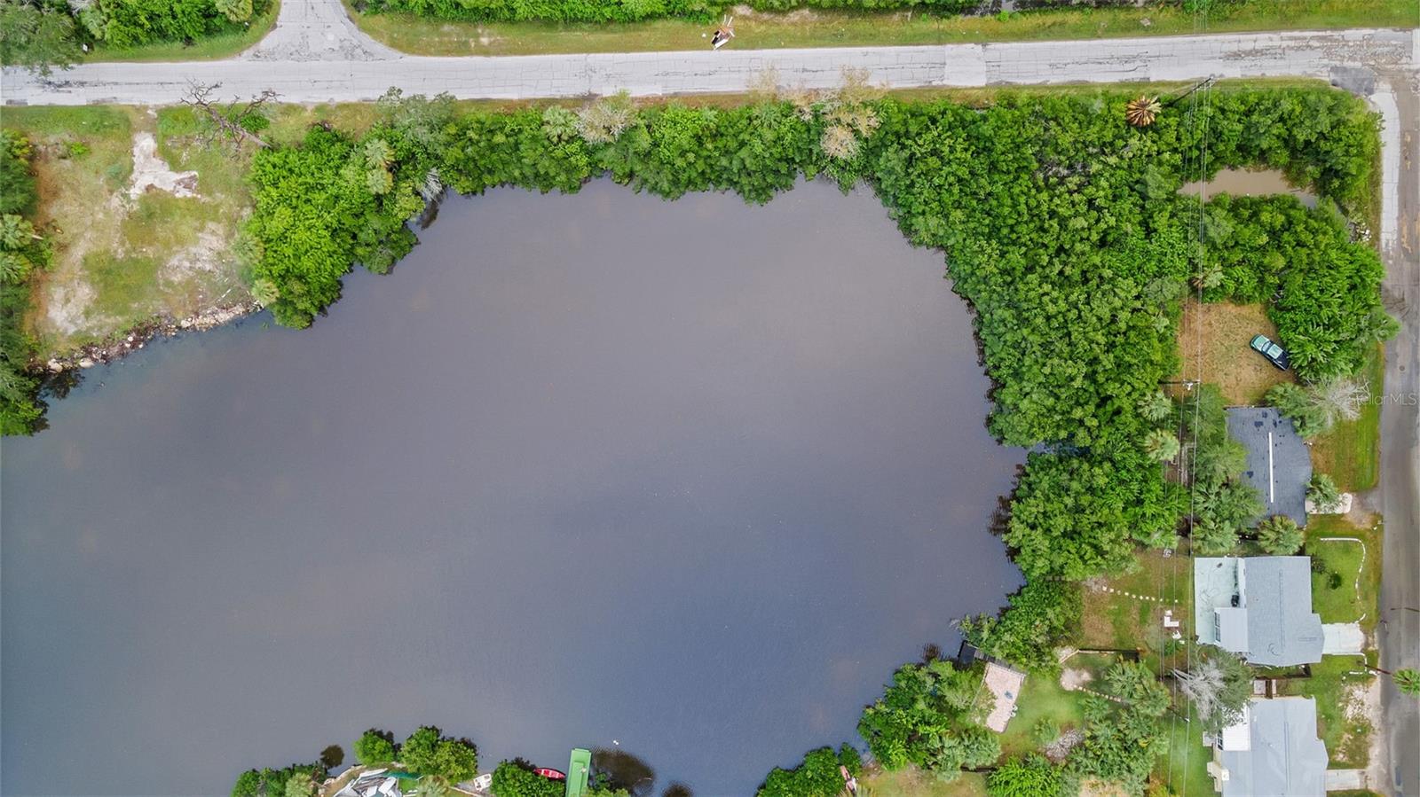 Image 15 of 21 For 4935 Largo Terrace