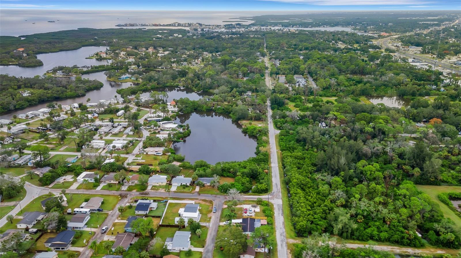 Image 17 of 21 For 4935 Largo Terrace