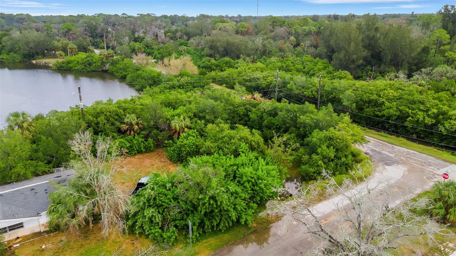 Image 4 of 21 For 4935 Largo Terrace