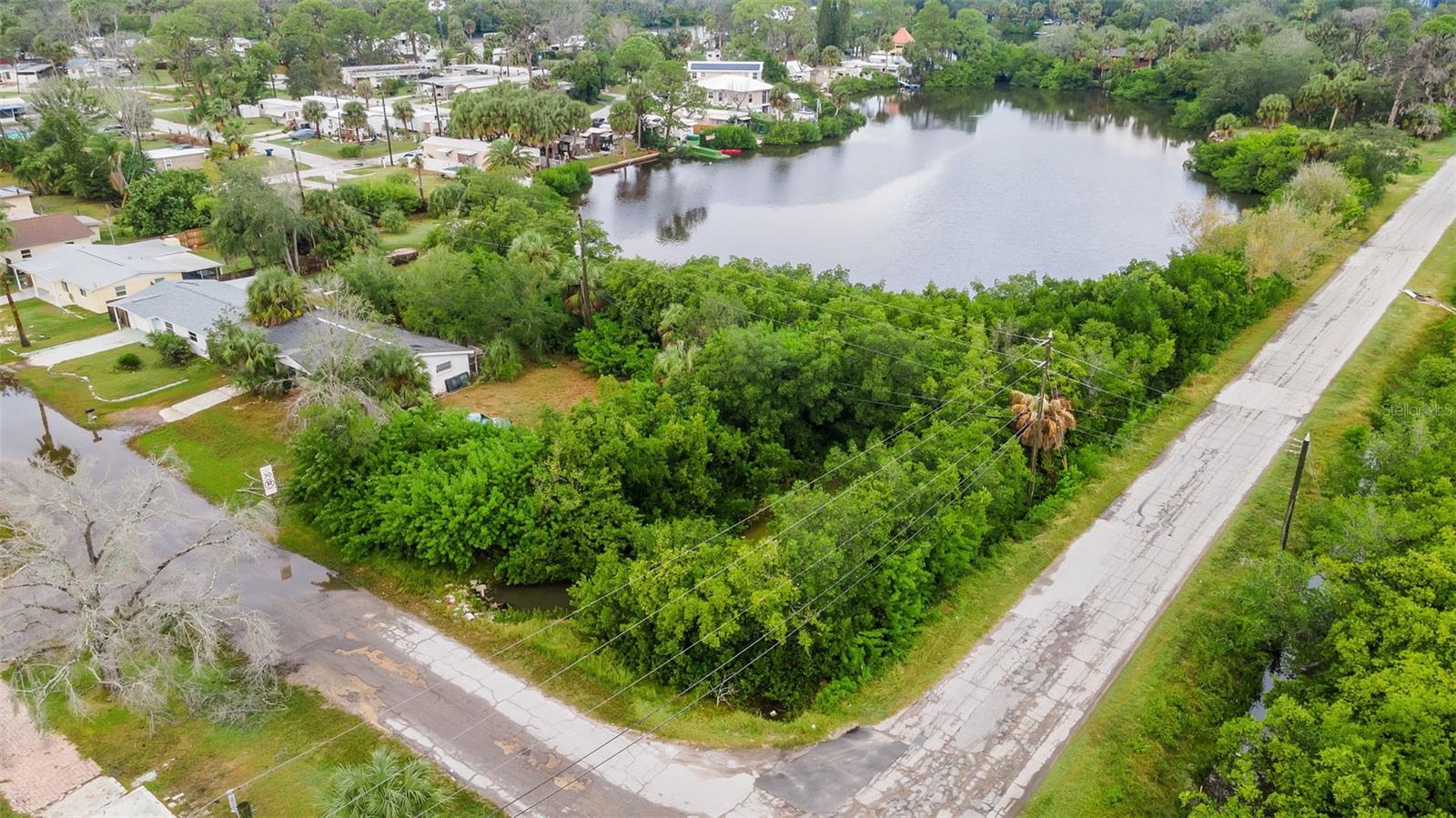 Image 5 of 21 For 4935 Largo Terrace