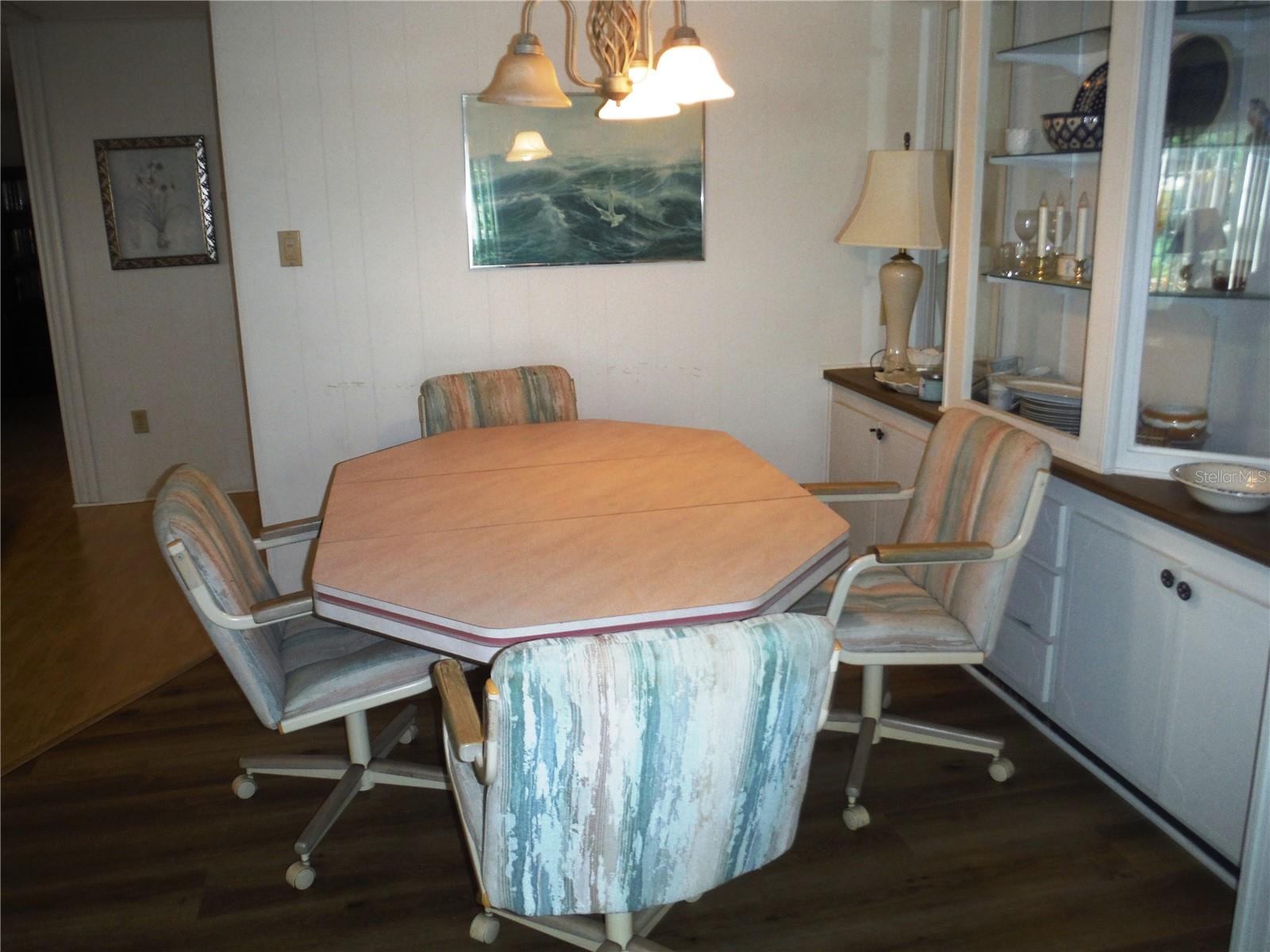 Image 5 of 36 For 141 Forest Lane 13