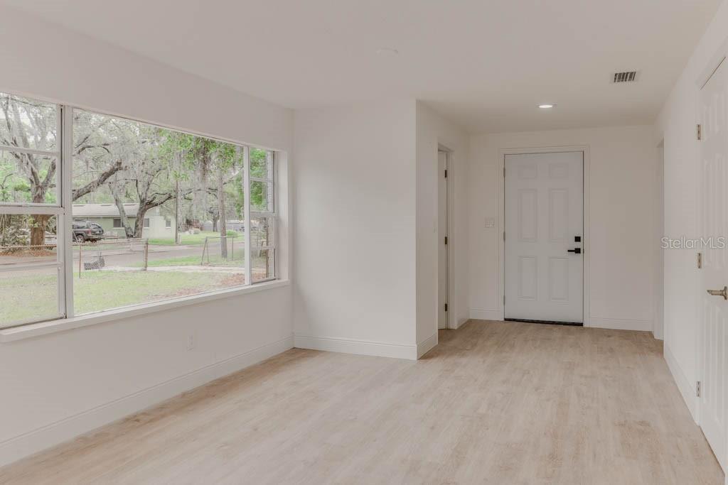 Image 3 of 9 For 1255 Pine Street