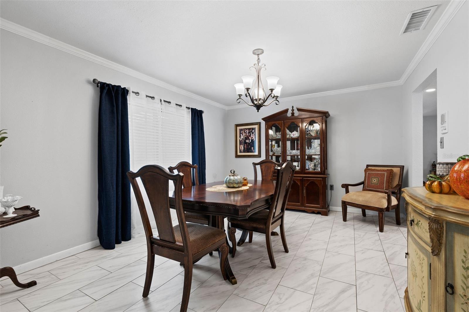 Image 29 of 62 For 3437 Oakview Drive