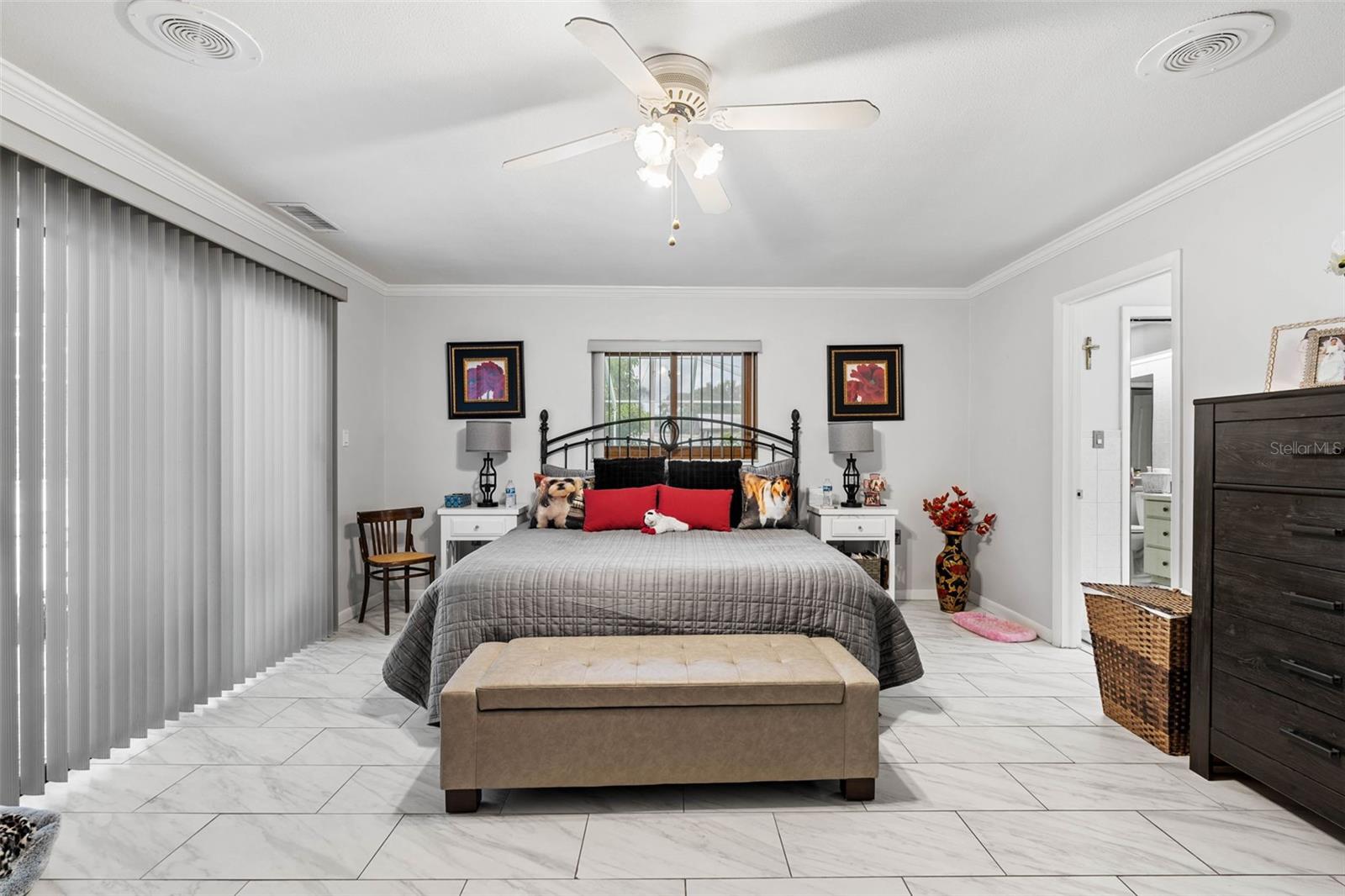 Image 38 of 62 For 3437 Oakview Drive