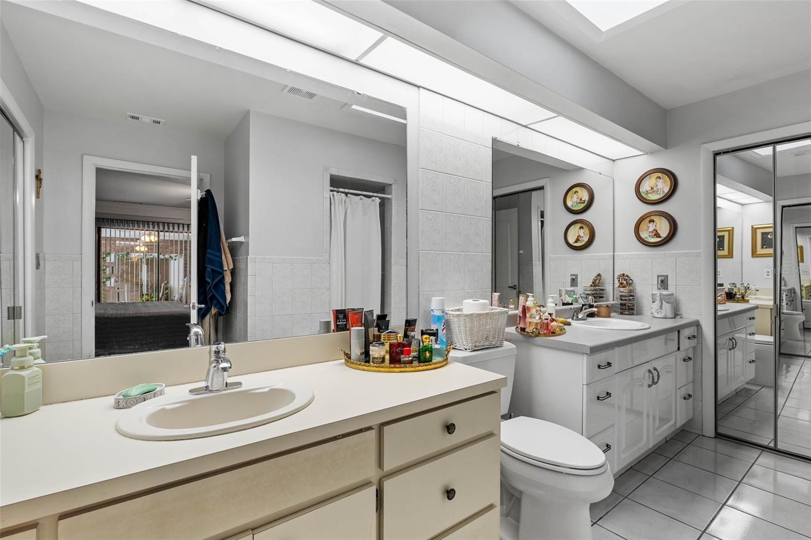 Image 40 of 62 For 3437 Oakview Drive