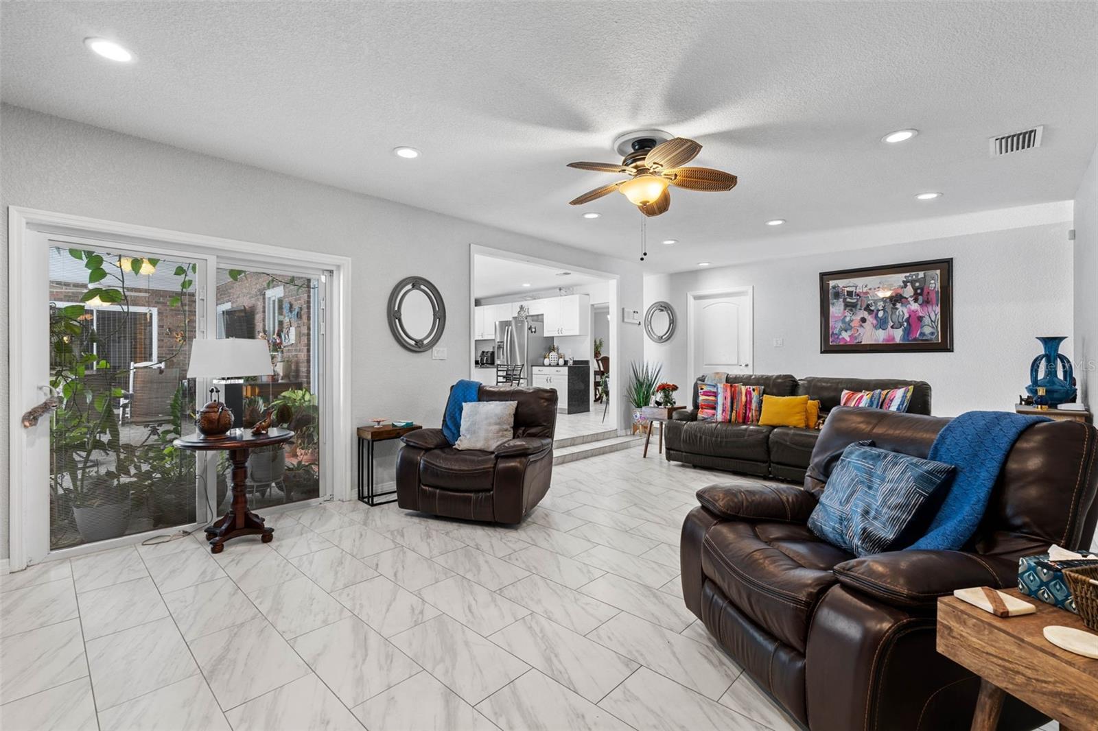 Image 49 of 62 For 3437 Oakview Drive