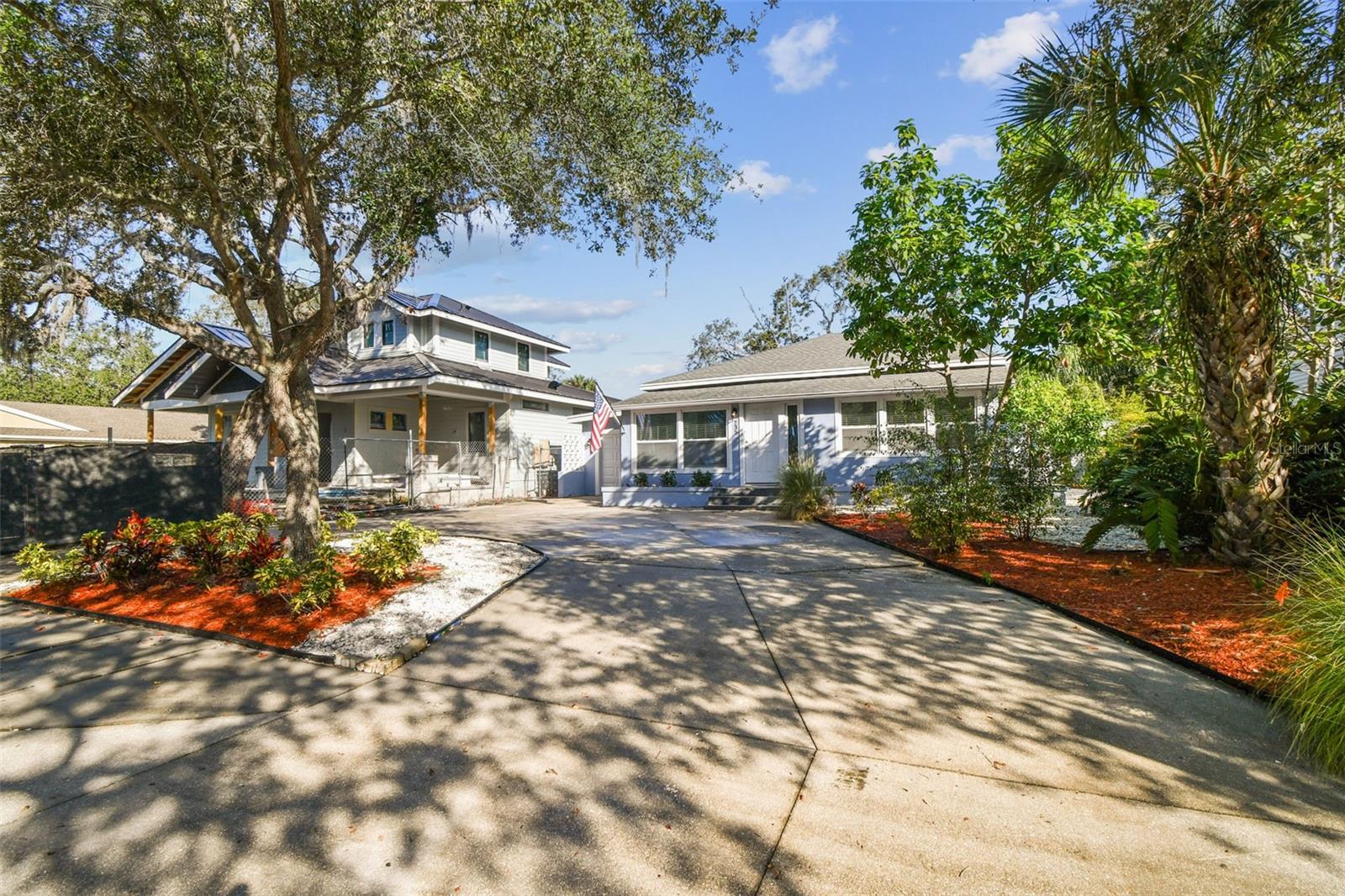 Listing photo id 0 for 735 2nd Street N
