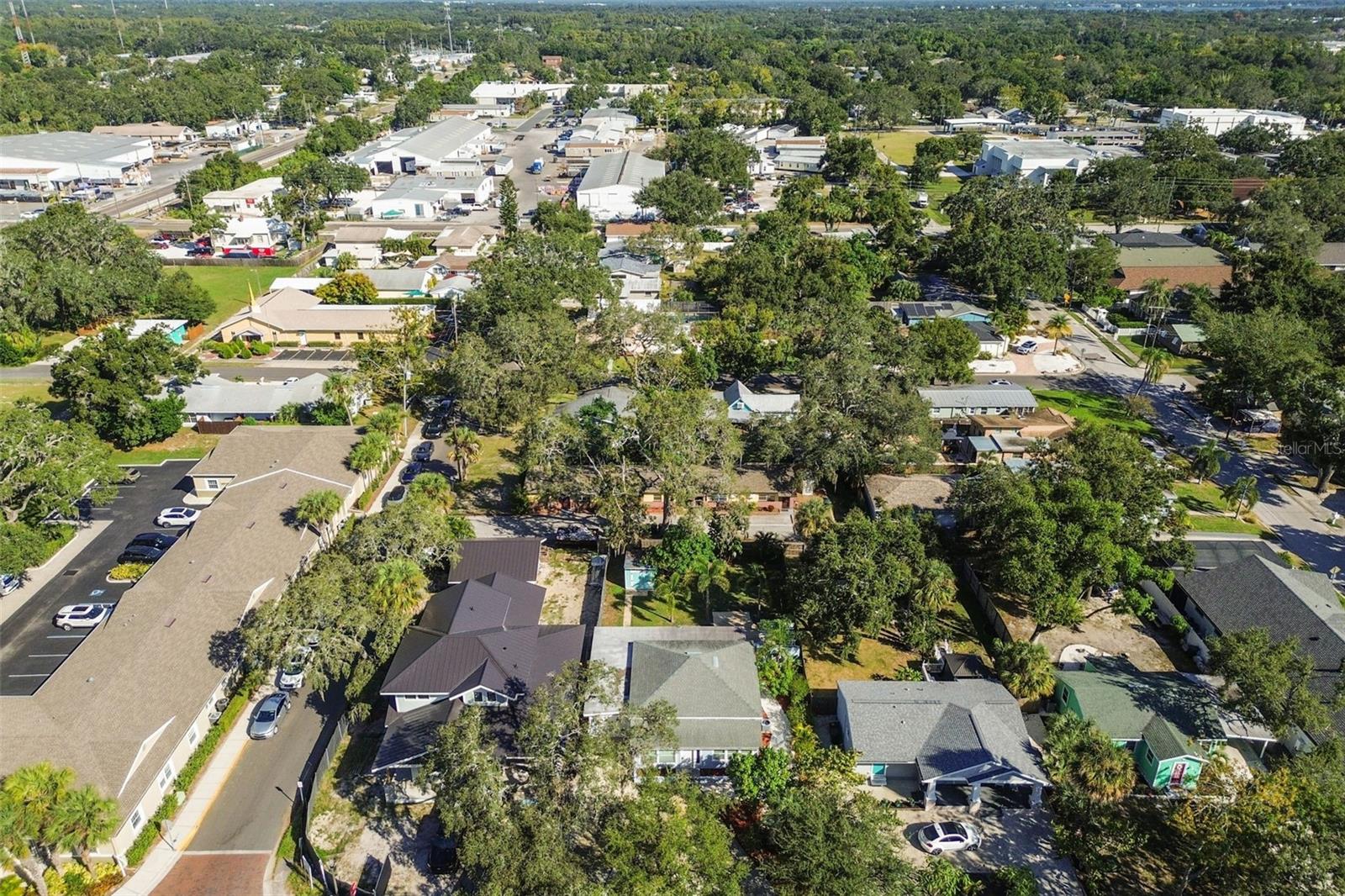 Listing photo id 56 for 735 2nd Street N