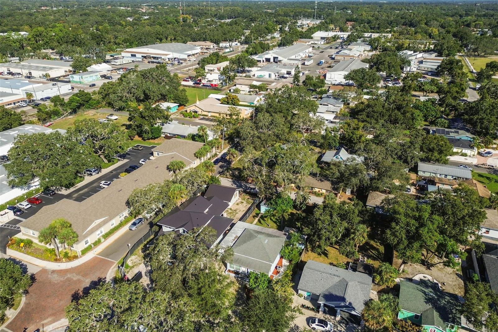 Listing photo id 57 for 735 2nd Street N
