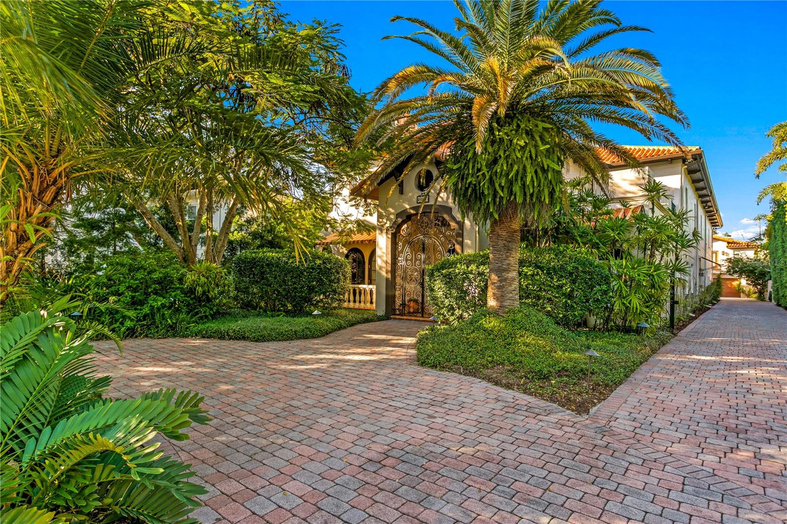 Image 3 of 80 For 4803 Woodmere Road