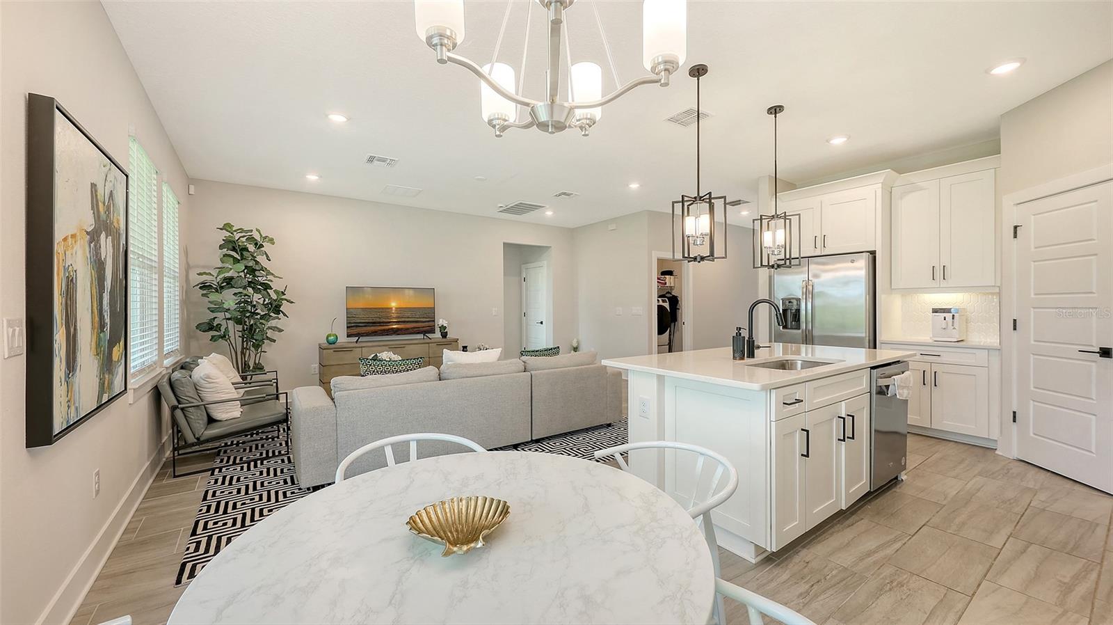 Image 13 of 93 For 491 Daylily Boulevard