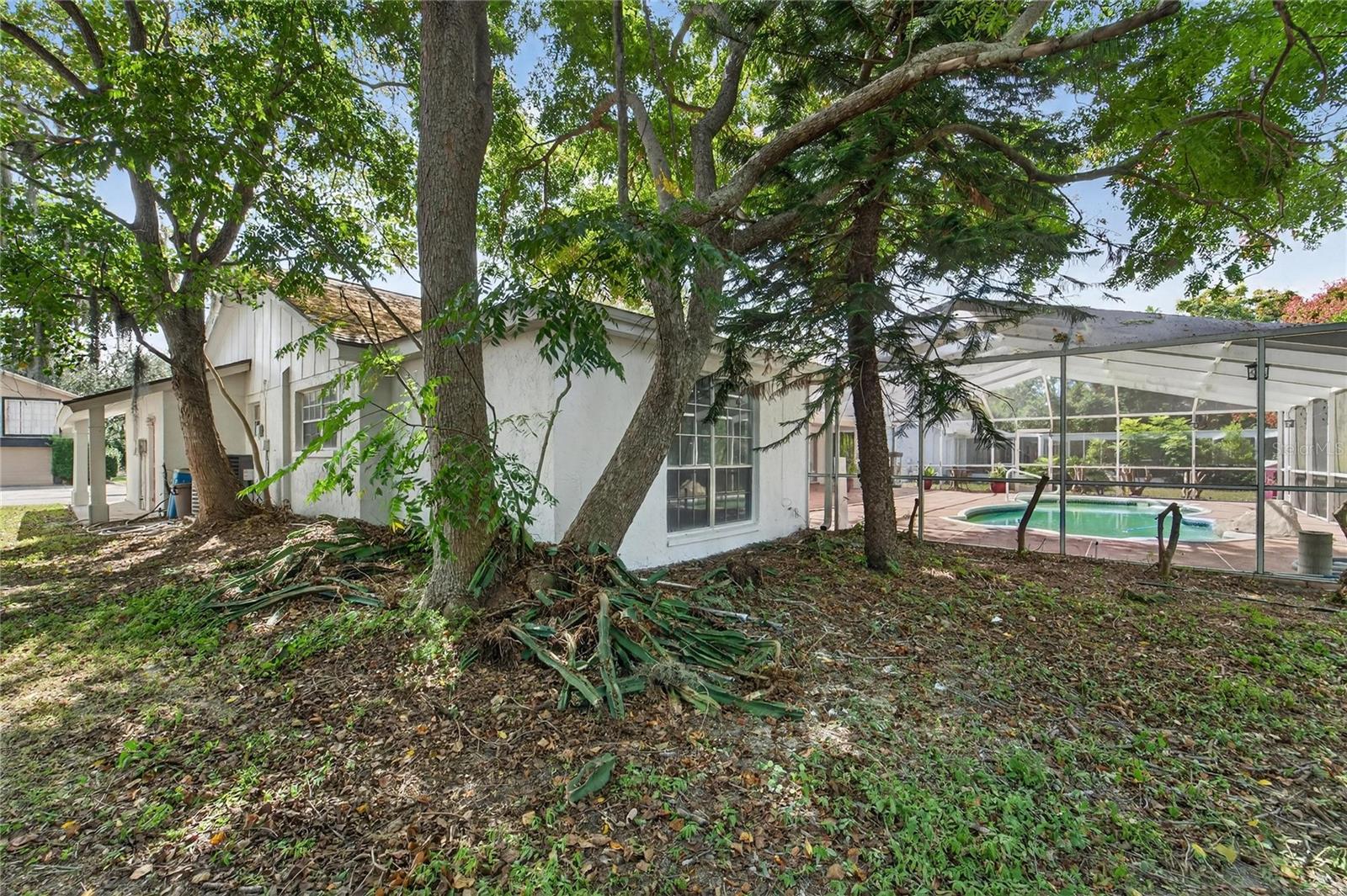 Image 50 of 62 For 8707 Mill Creek Lane E