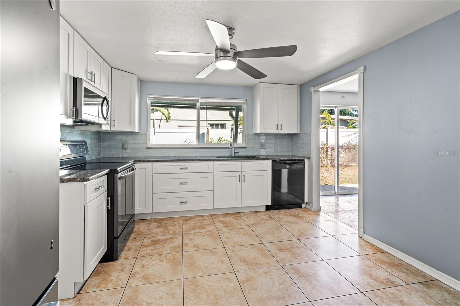 Image 8 of 27 For 6801 Dickinson Court