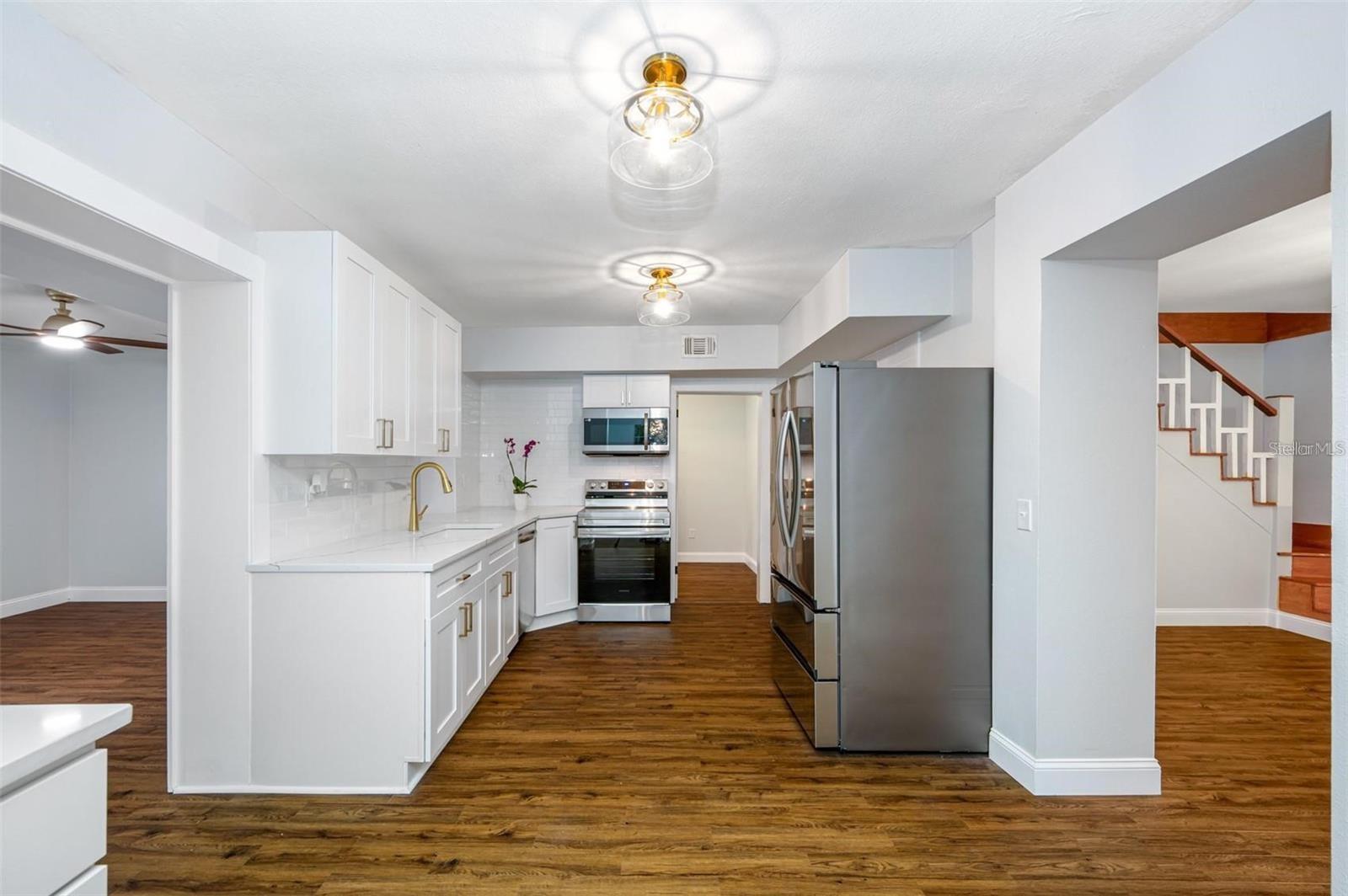 Image 2 of 25 For 2851 Bay Avenue
