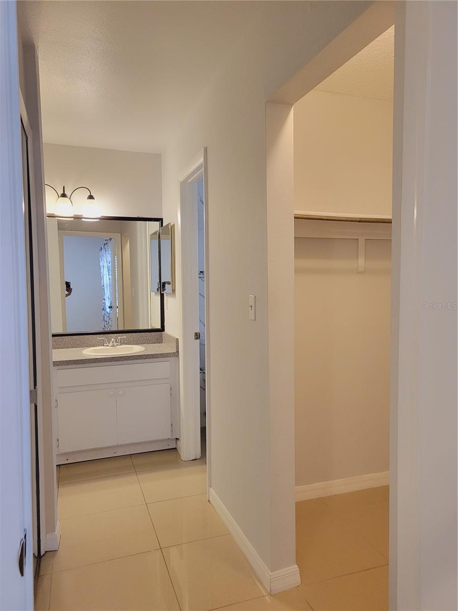 Image 15 of 33 For 9209 Seminole Boulevard 42