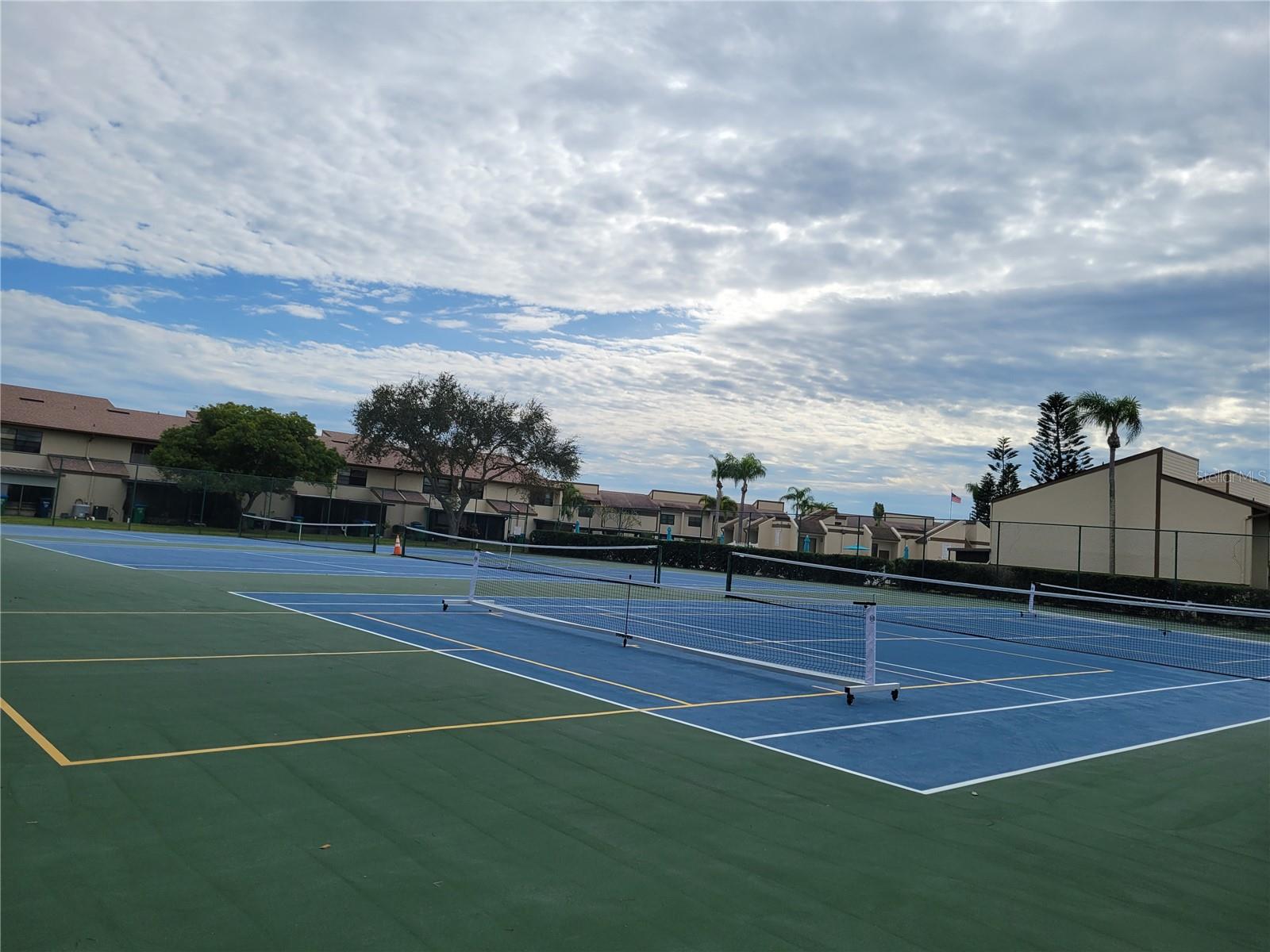 Image 31 of 33 For 9209 Seminole Boulevard 42