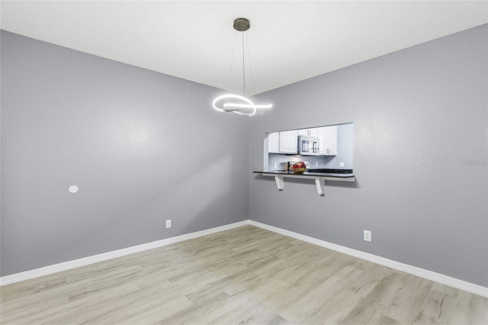 Image 9 of 34 For 208 Dragons Fire Place