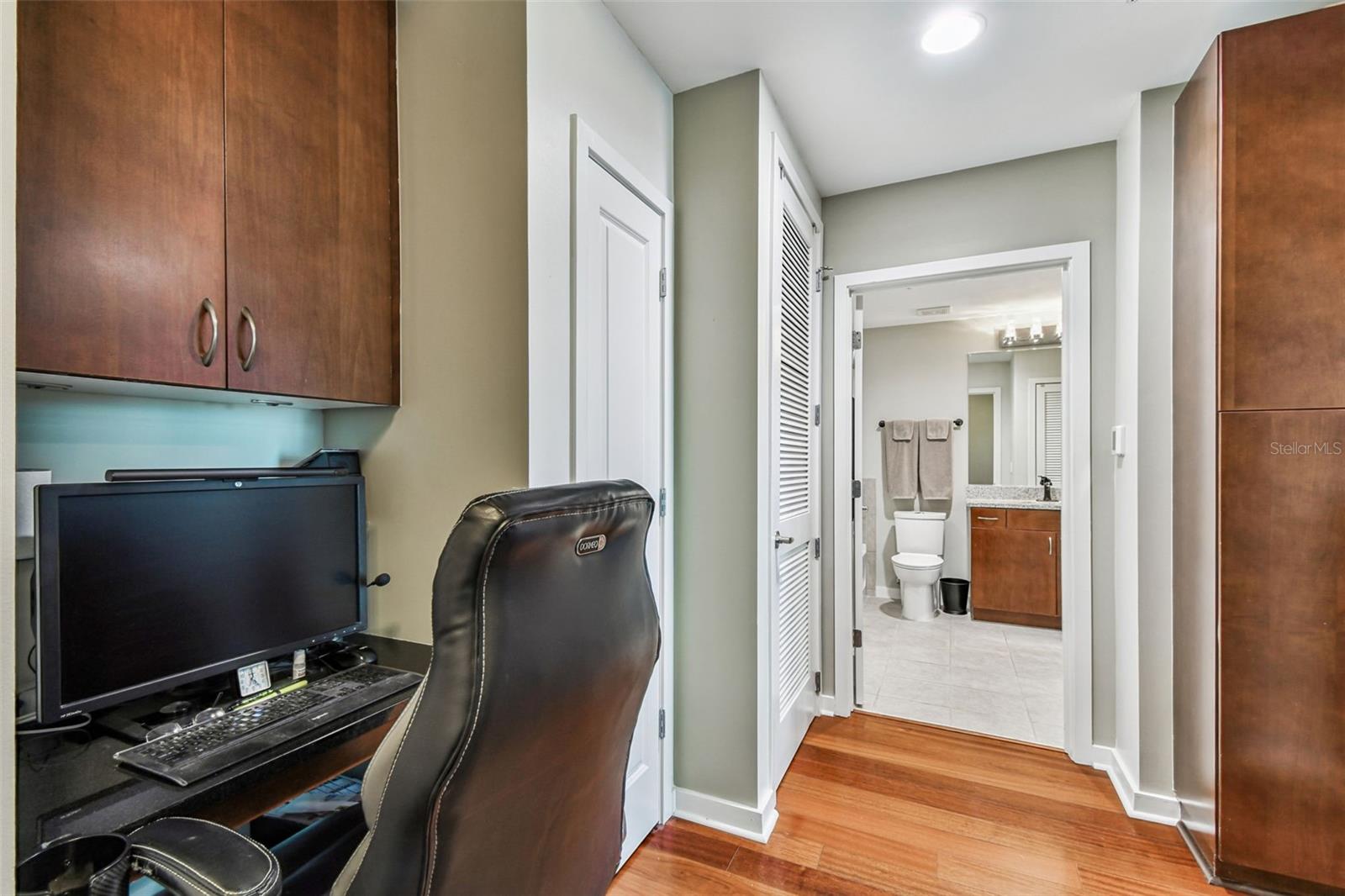 Image 19 of 46 For 777 Ashley Drive 3208