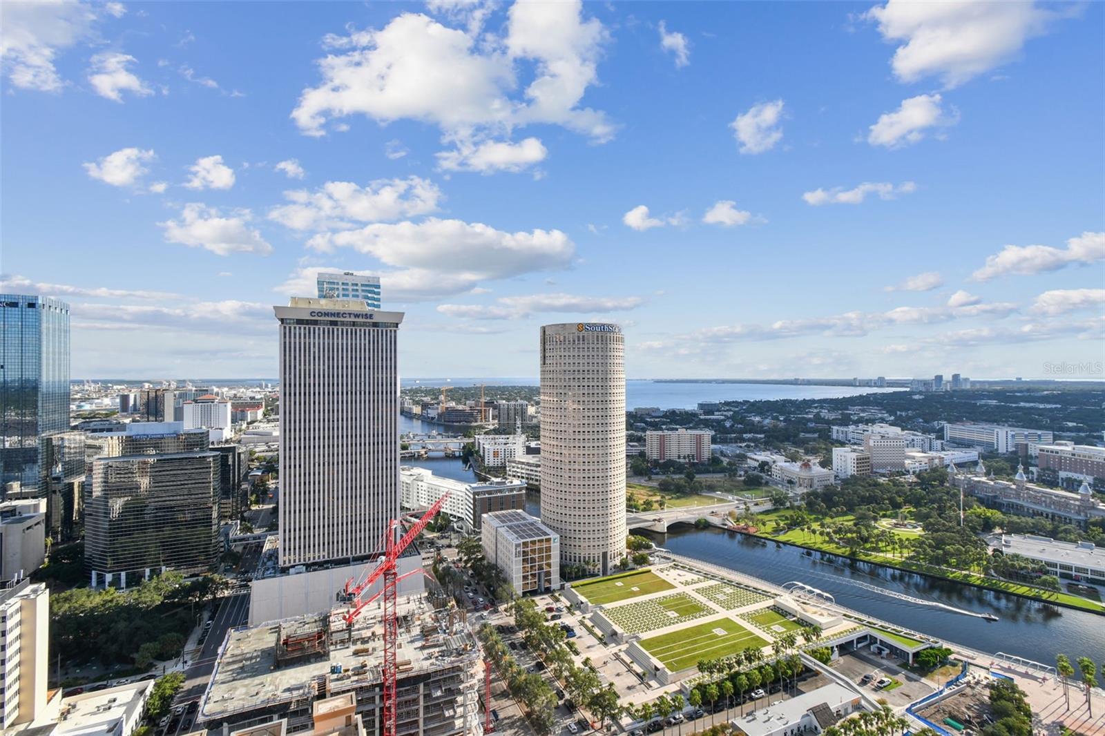 Image 21 of 46 For 777 Ashley Drive 3208