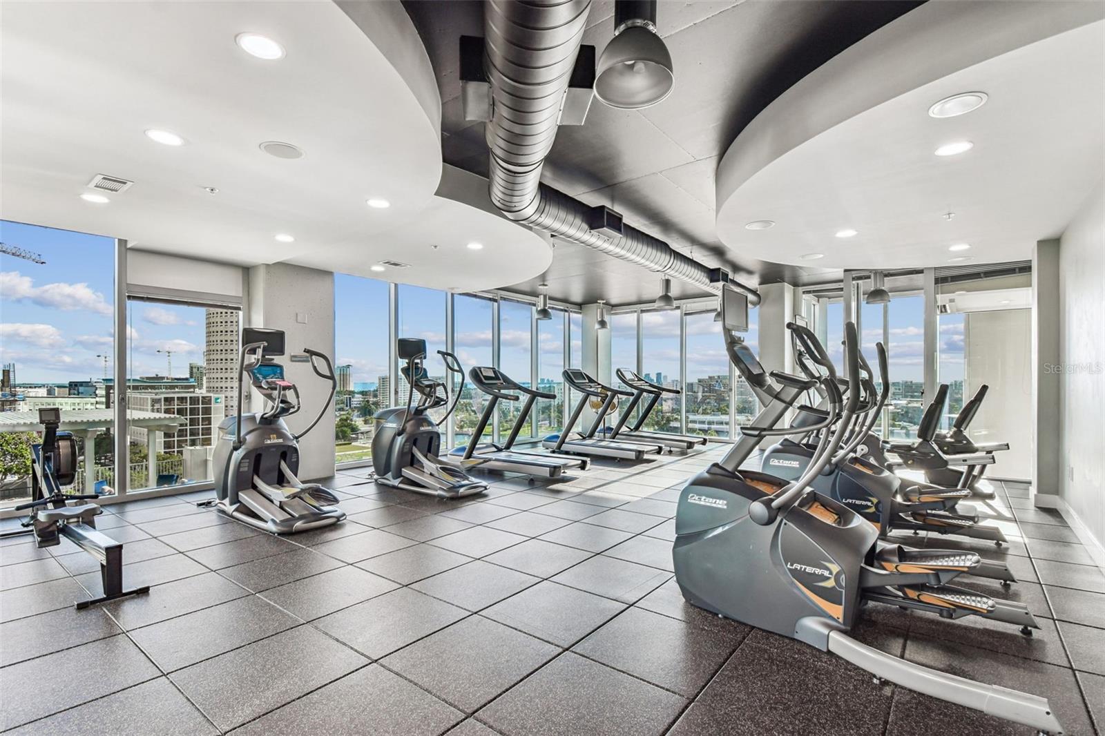 Image 28 of 46 For 777 Ashley Drive 3208