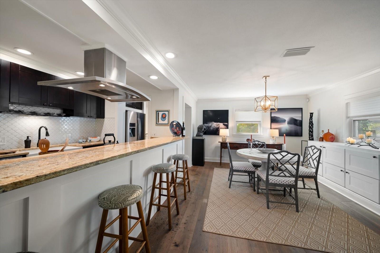 Image 11 of 43 For 409 Erie Avenue