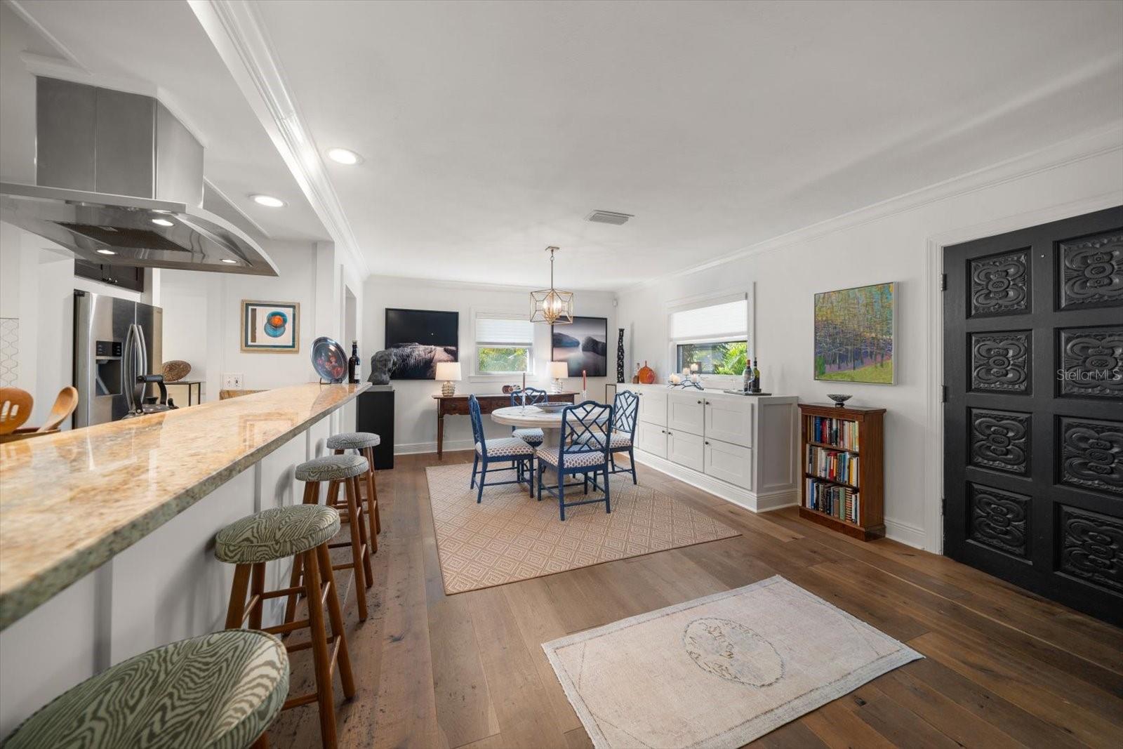 Image 13 of 43 For 409 Erie Avenue