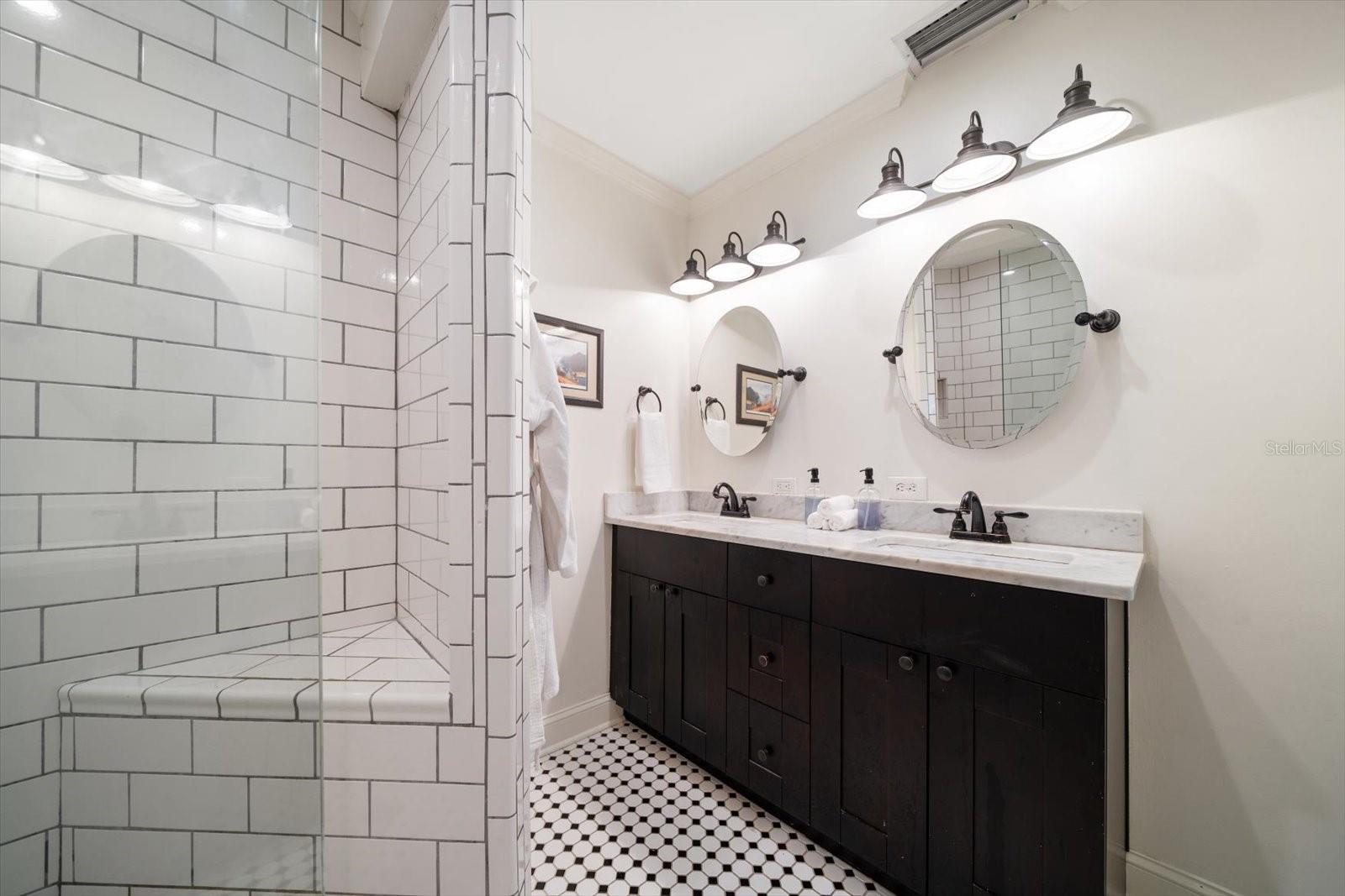 Image 19 of 43 For 409 Erie Avenue