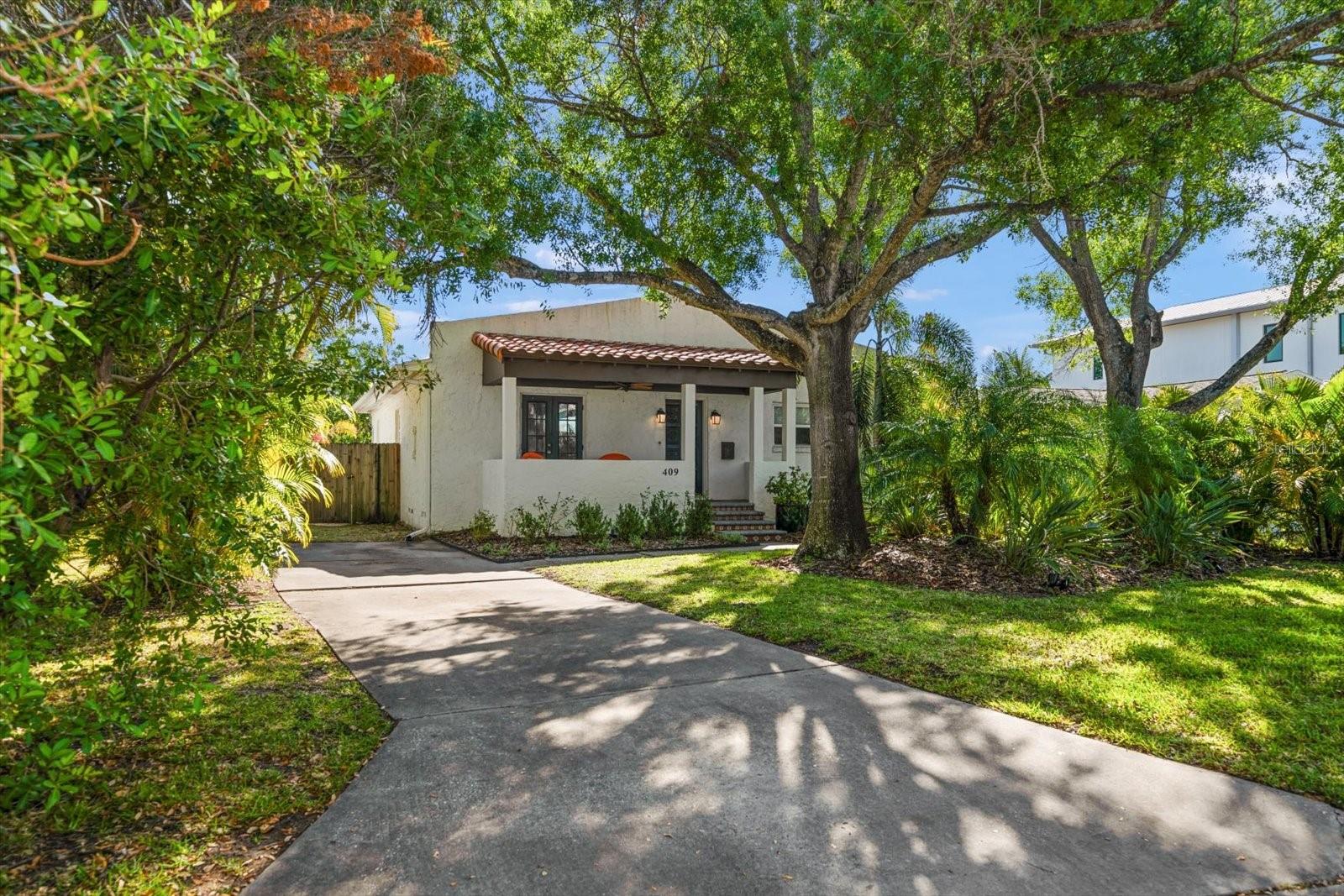 Image 2 of 43 For 409 Erie Avenue