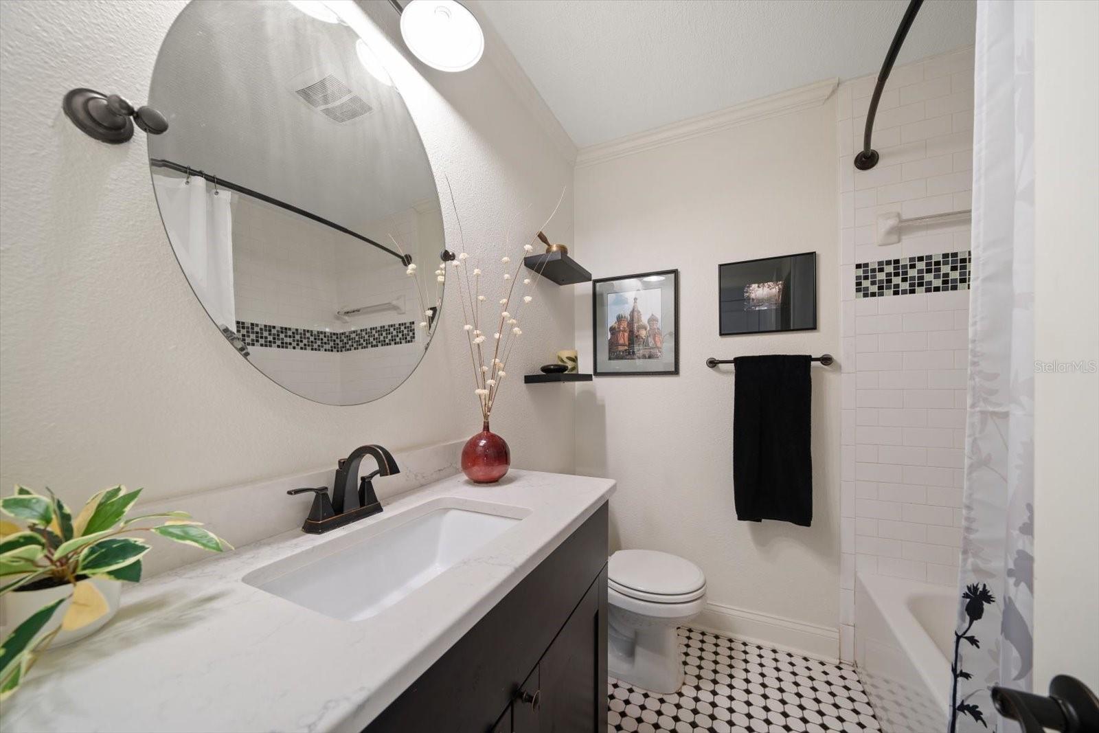 Image 24 of 43 For 409 Erie Avenue