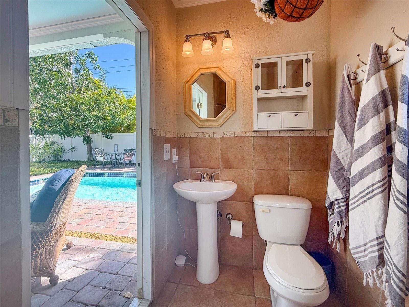 Image 32 of 43 For 409 Erie Avenue